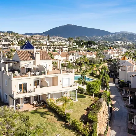 Townhouse In Paraiso * Estepona