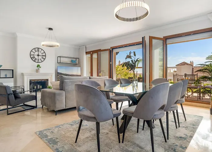 Townhouse In Paraiso Casa vacanze Estepona