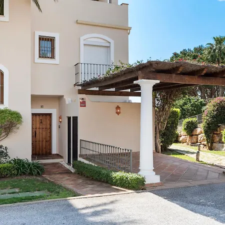 Townhouse In Paraiso Estepona
