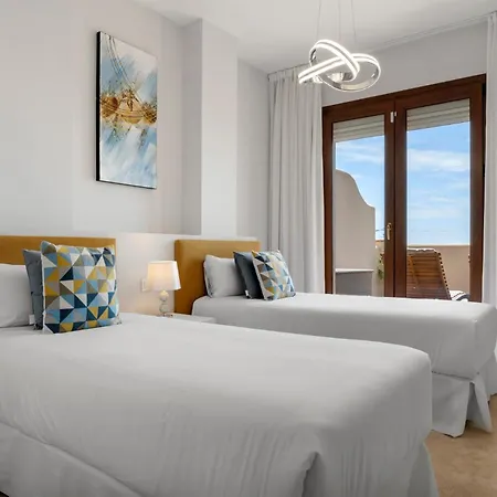 Townhouse In Paraiso