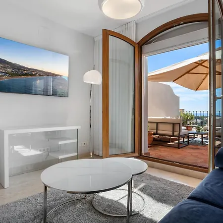 Townhouse In Paraiso