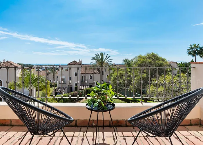 Townhouse In Paraiso