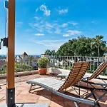 Townhouse In Paraiso 펜션 *