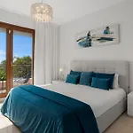 펜션 Townhouse In Paraiso 에스테포나