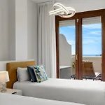 Townhouse In Paraiso * 에스테포나