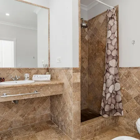 בית נופש Townhouse In Paraiso אסטפונה